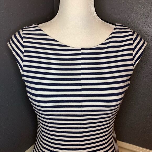 Lily Pulitzer Briella dress - Picture 4 of 6